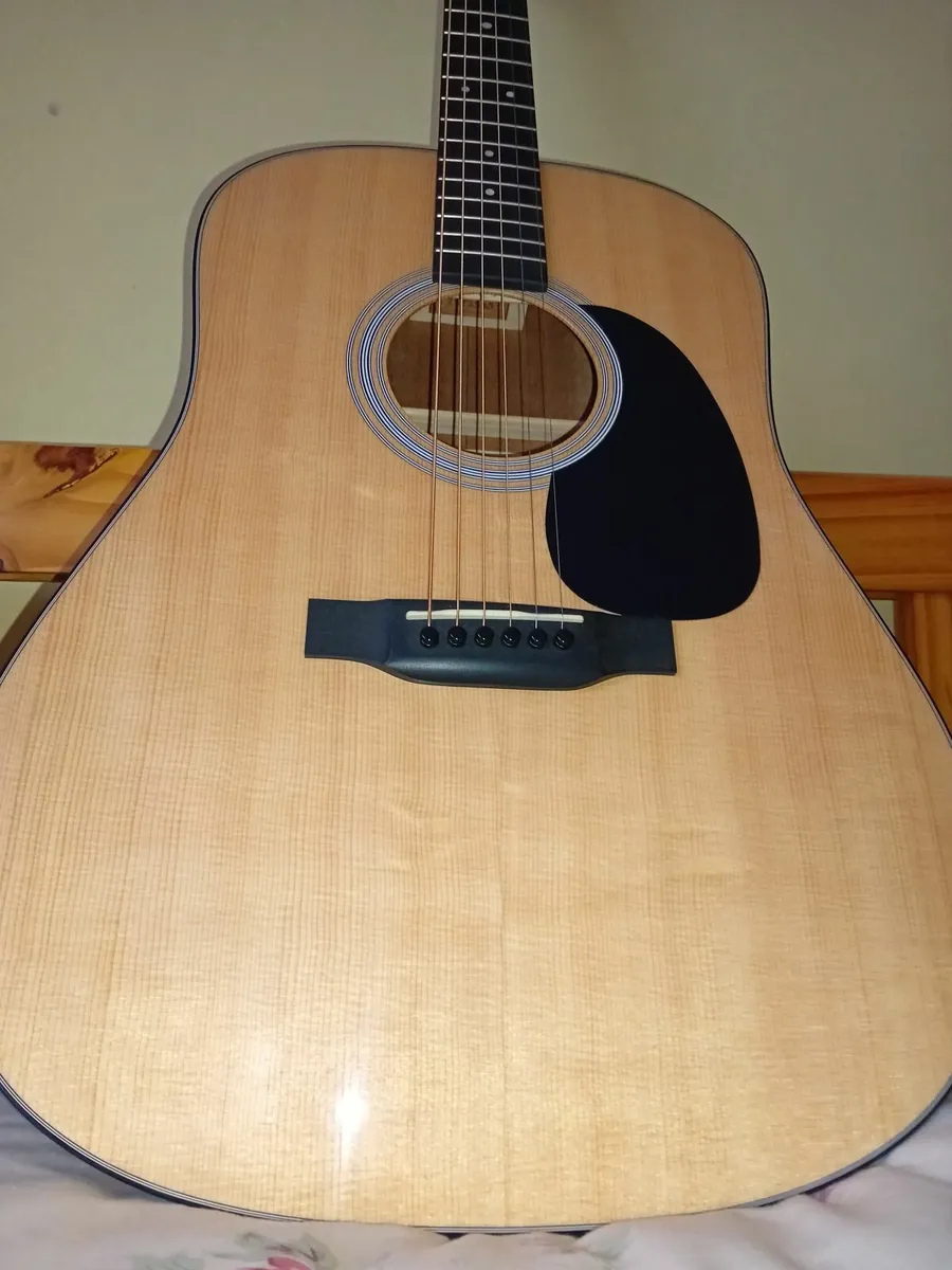 Martin acoustic guitar - Image 4