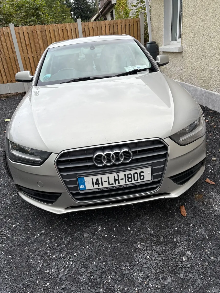 Audi A4 2014 - Image 2