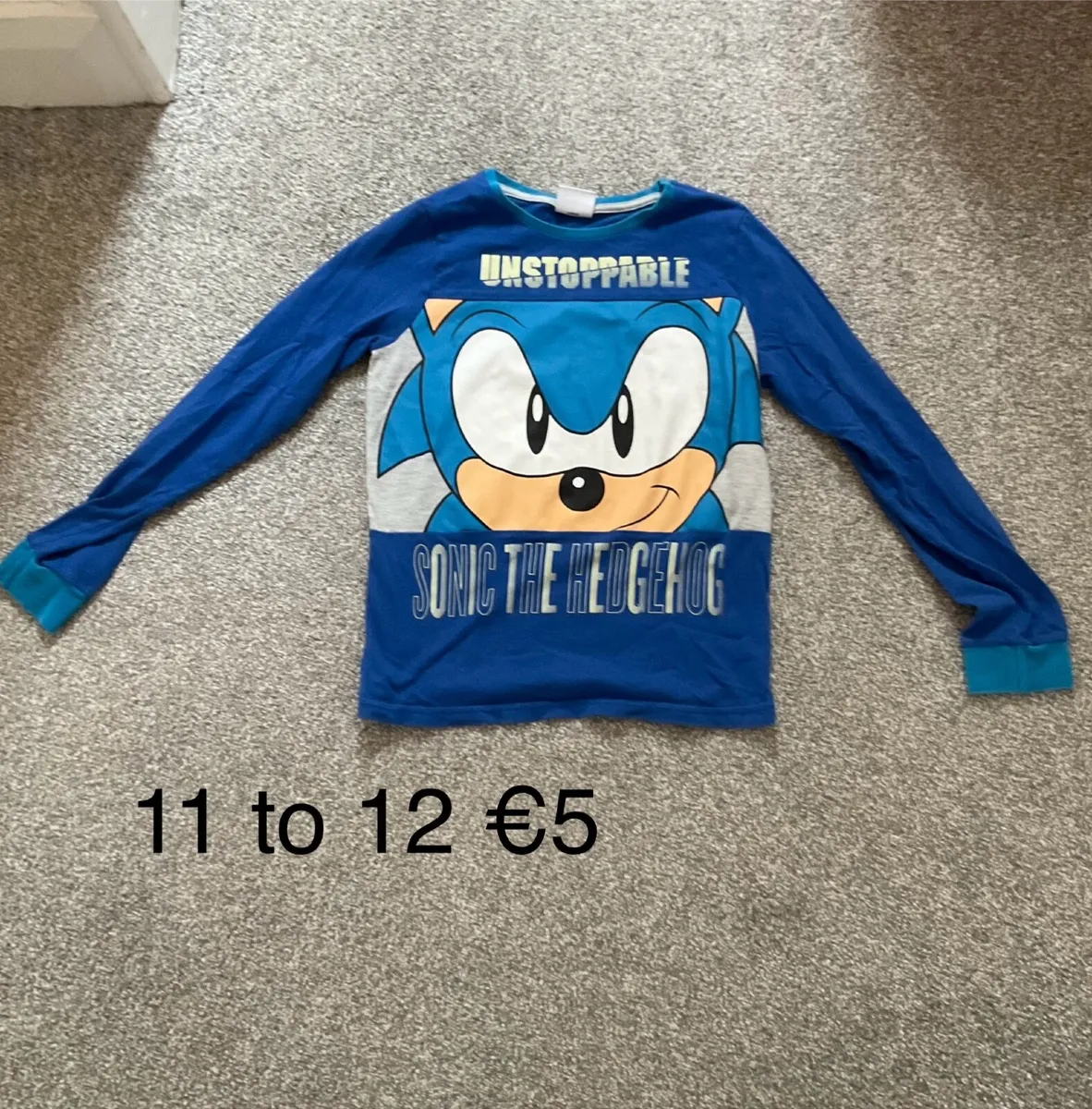 Sonic the Hedgehog top, 11 to 12