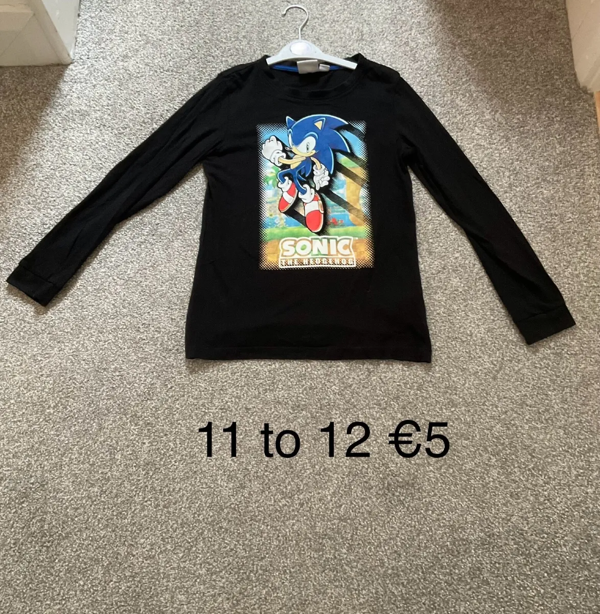 Sonic the Hedgehog top, 11 to 12