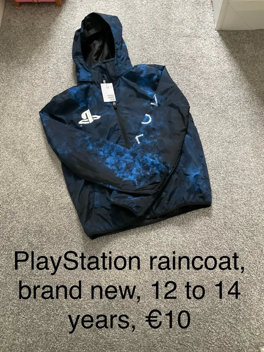 PlayStation raincoat, brand new , 12 to 14 - Image 1