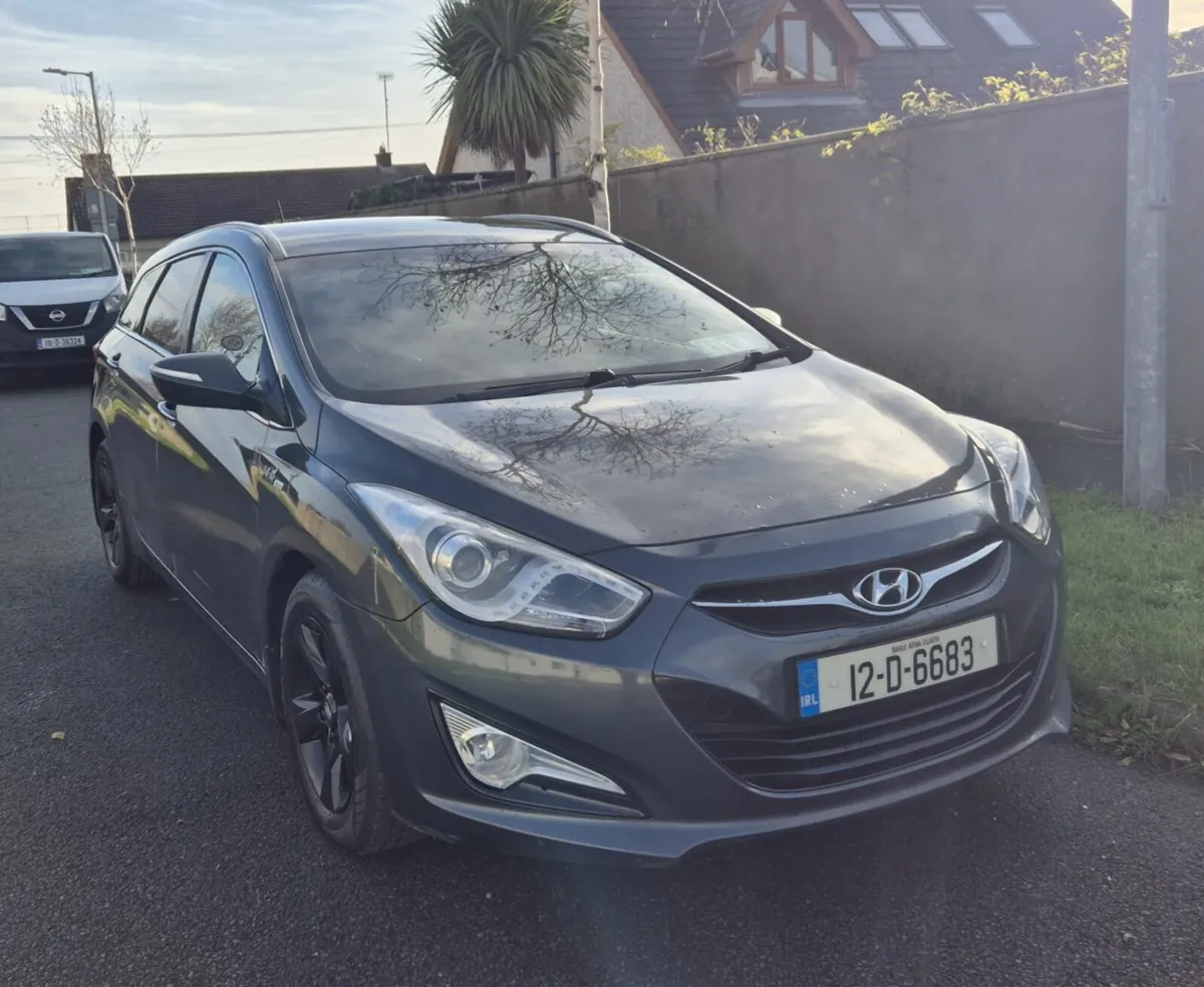 2012 HYUNDAI  I 40 BLUE DRIVE NCT'D & TAX 04/26 - Image 2