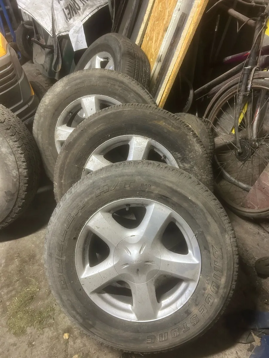 Isuzu d max 17inch alloy - Image 1