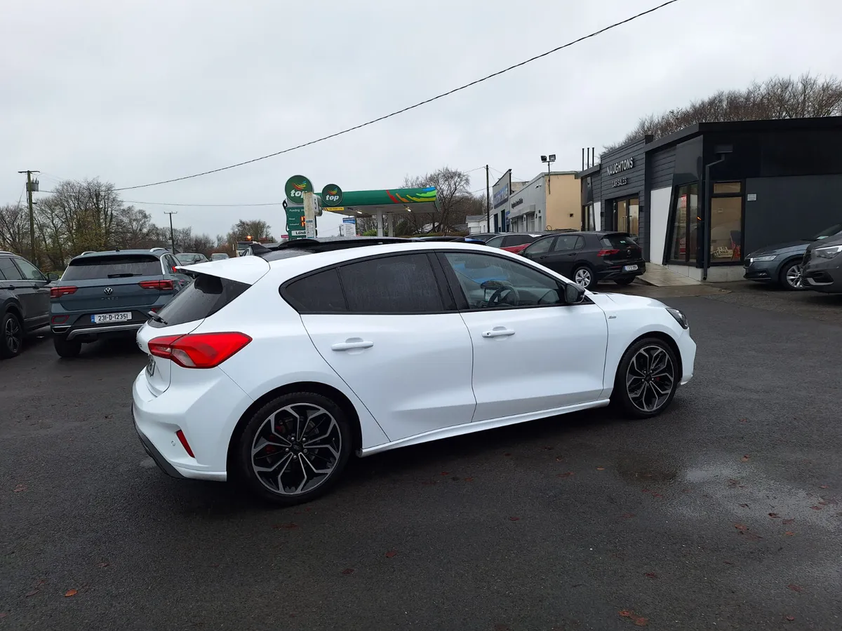 Focus ST-LINE X *Automatic/Sunroof/Heated Seats - Image 3