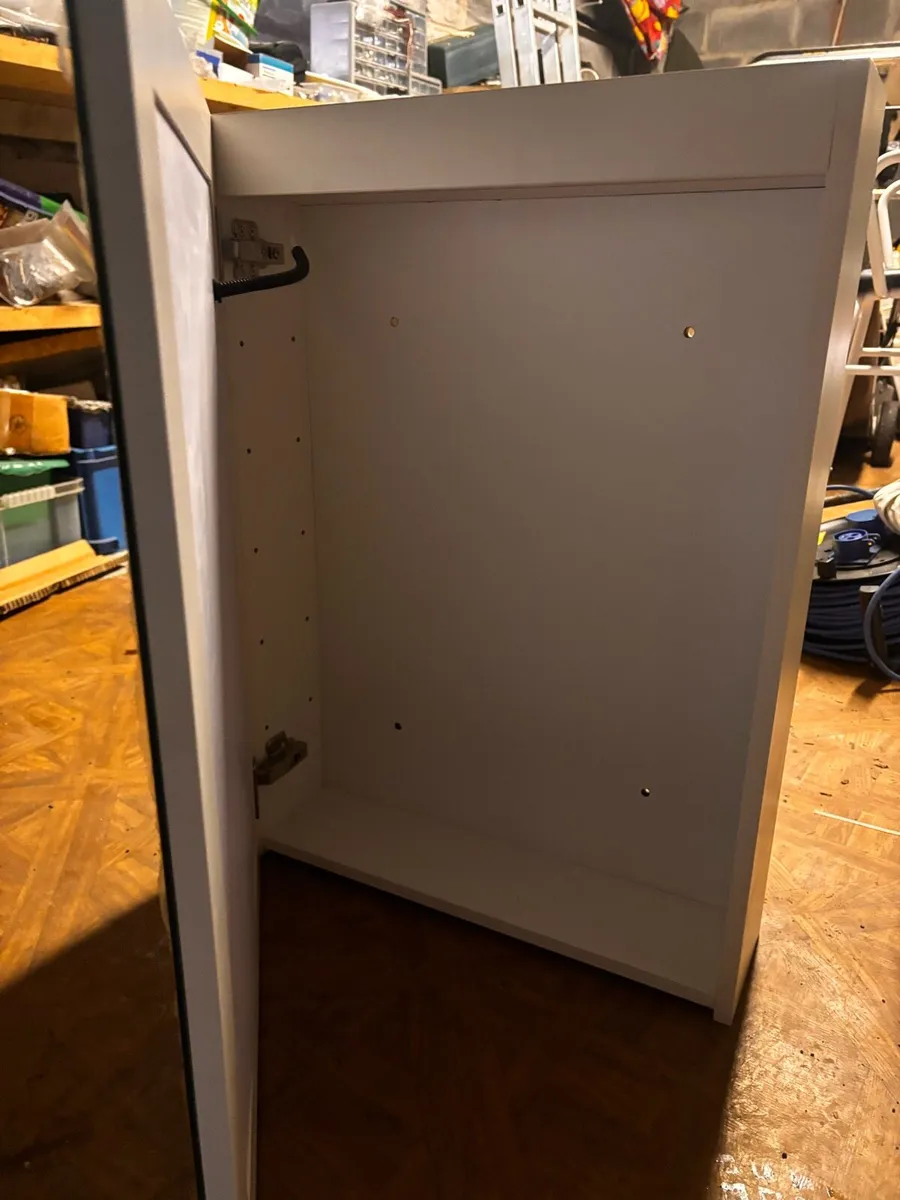 Mirror cabinet - Image 3