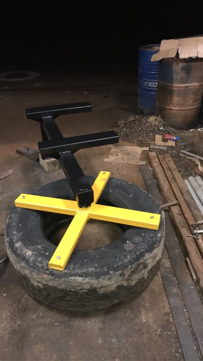 Silage pusher - Image 1