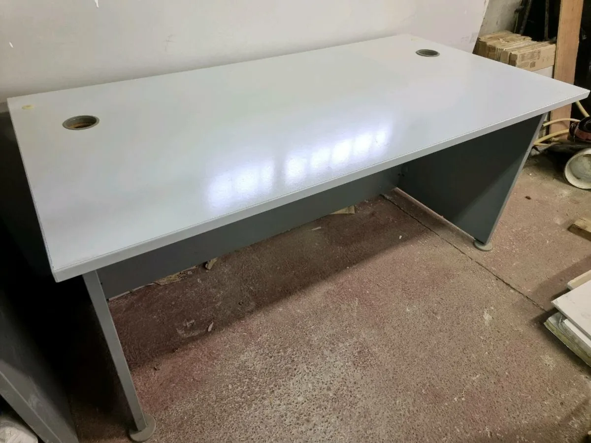 Office Table - Image 1