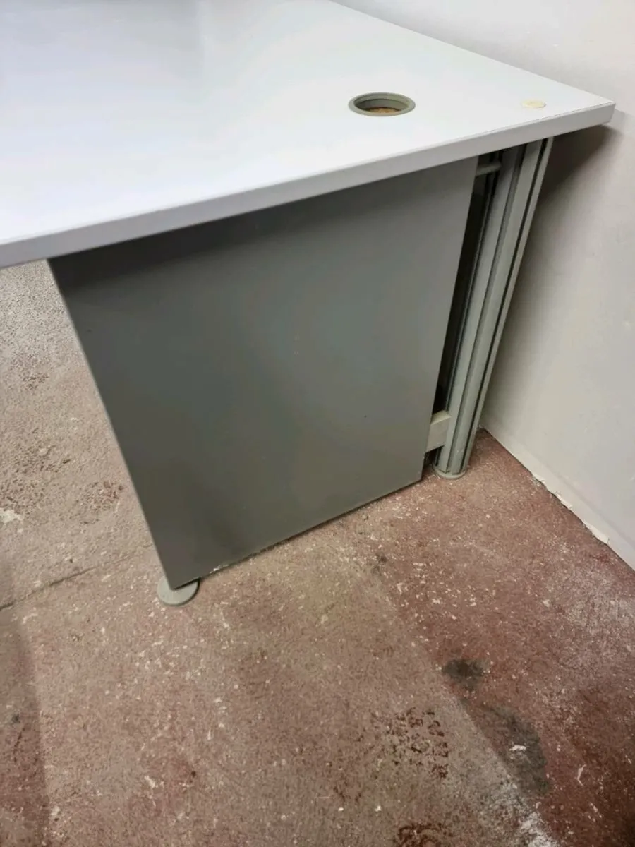 Office Table - Image 2