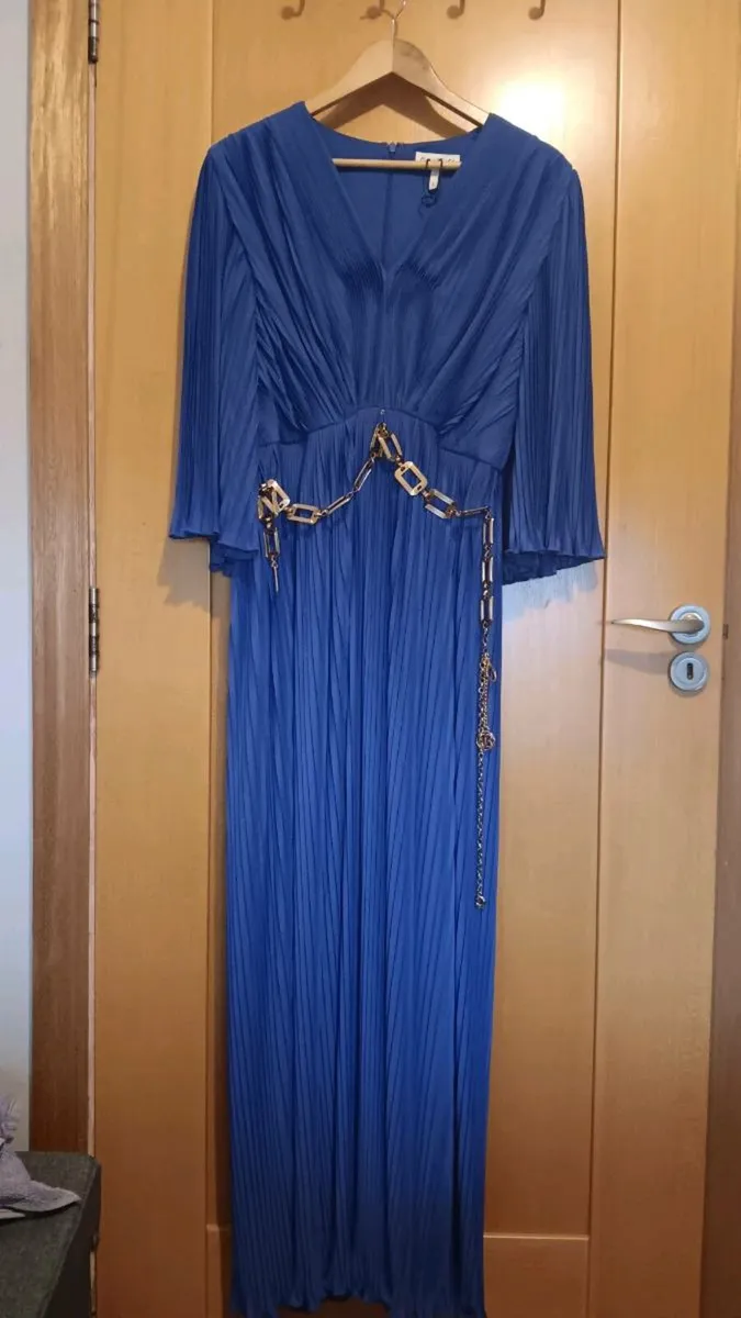 4 x maxi dresses - Image 1