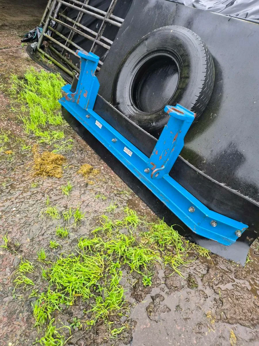 Yard scraper pin and cone - Image 1