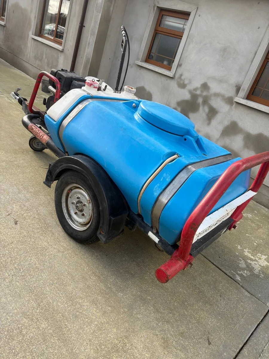 Brendon bowser power washer - Image 2