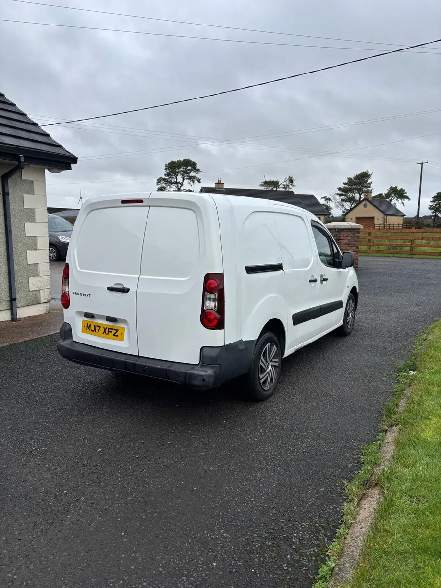 2017 Peugeot partner lwb 200euro vrt - Image 3