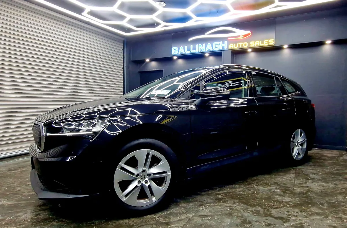 SKODA ENYAQ 2022 IV 60 62KWH - Image 4