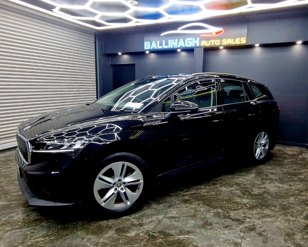 SKODA ENYAQ 2022 IV 60 62KWH - Image 3