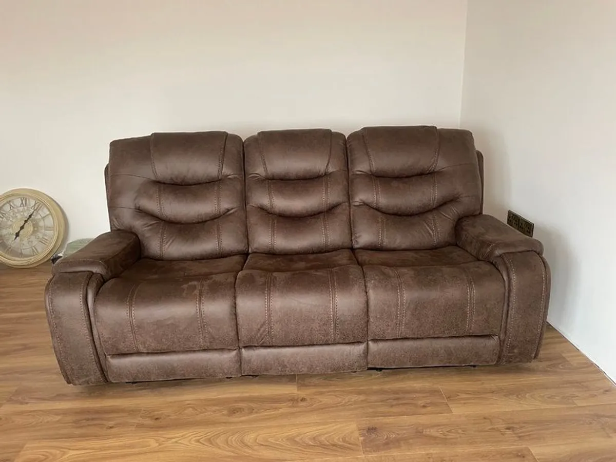 Couch - Image 1