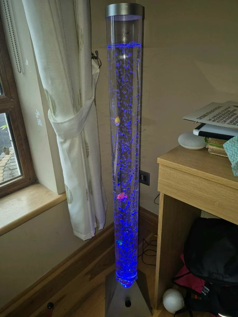 Sensory  Lamp - water filled Fish/Sea Creature - Image 2