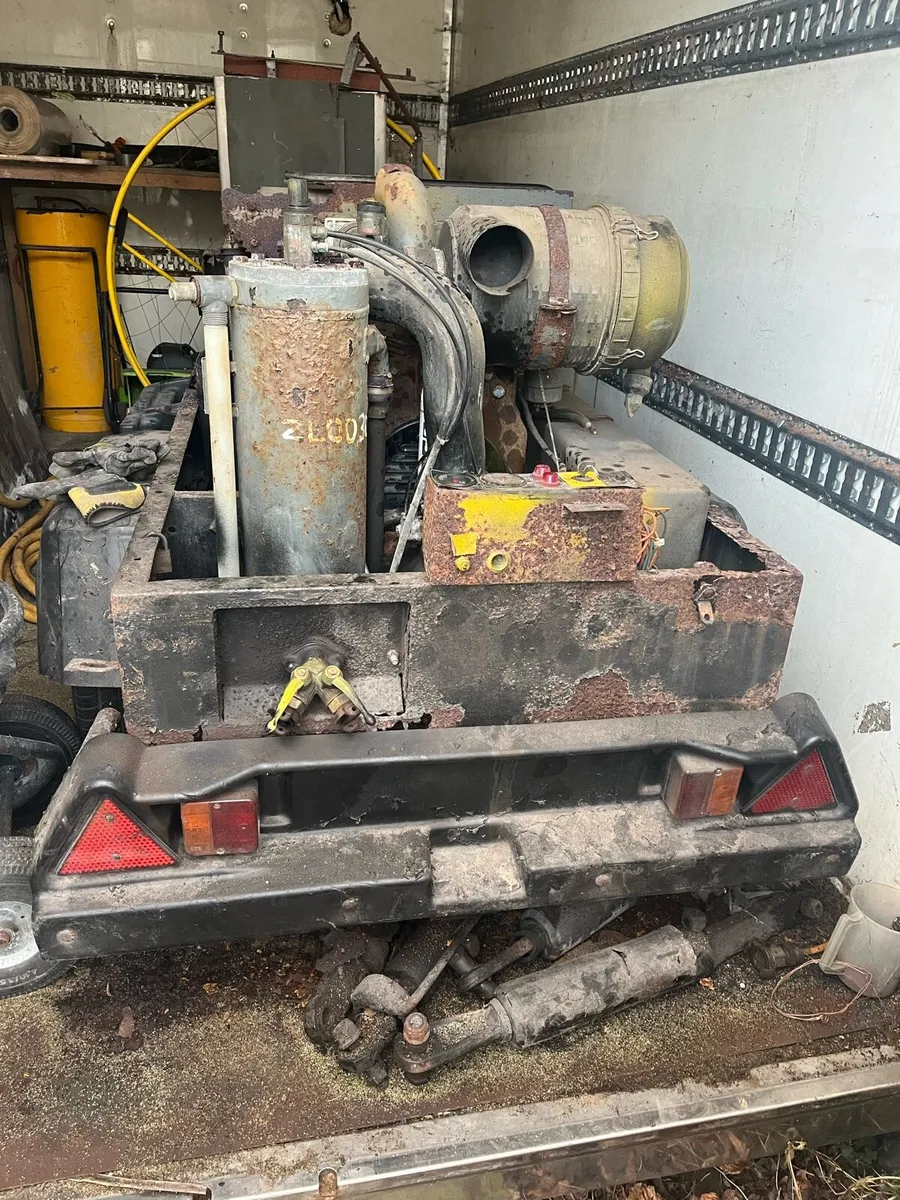 Deutz Diesel Road Compressor - Image 1