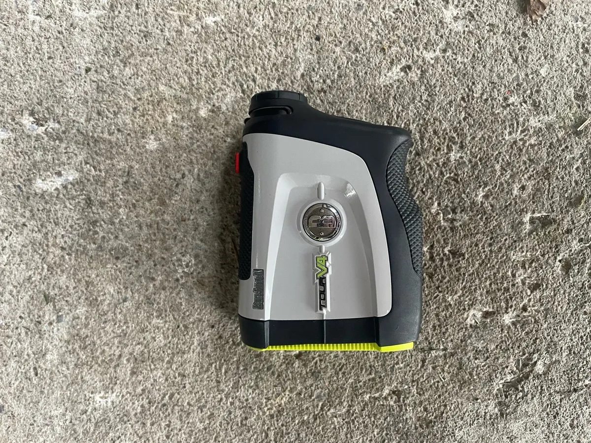 Bushnell v4 Tour Range Finder - Image 1
