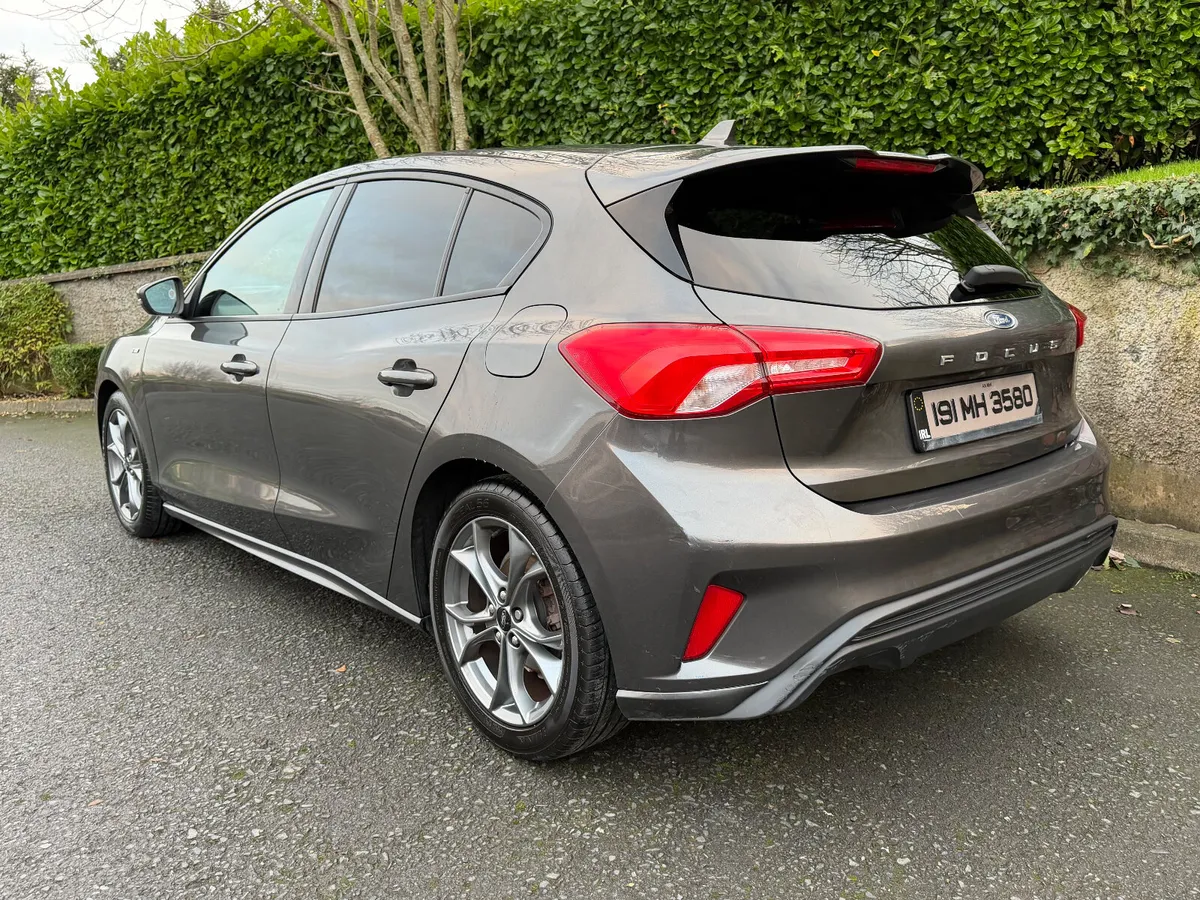 Ford Focus 2019 1.5 TDCI ST Line 120PS 5DR - Image 3
