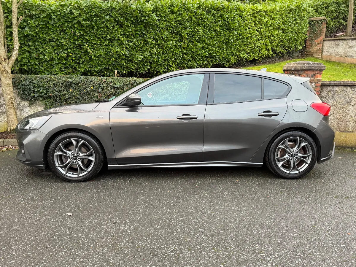 Ford Focus 2019 1.5 TDCI ST Line 120PS 5DR - Image 2