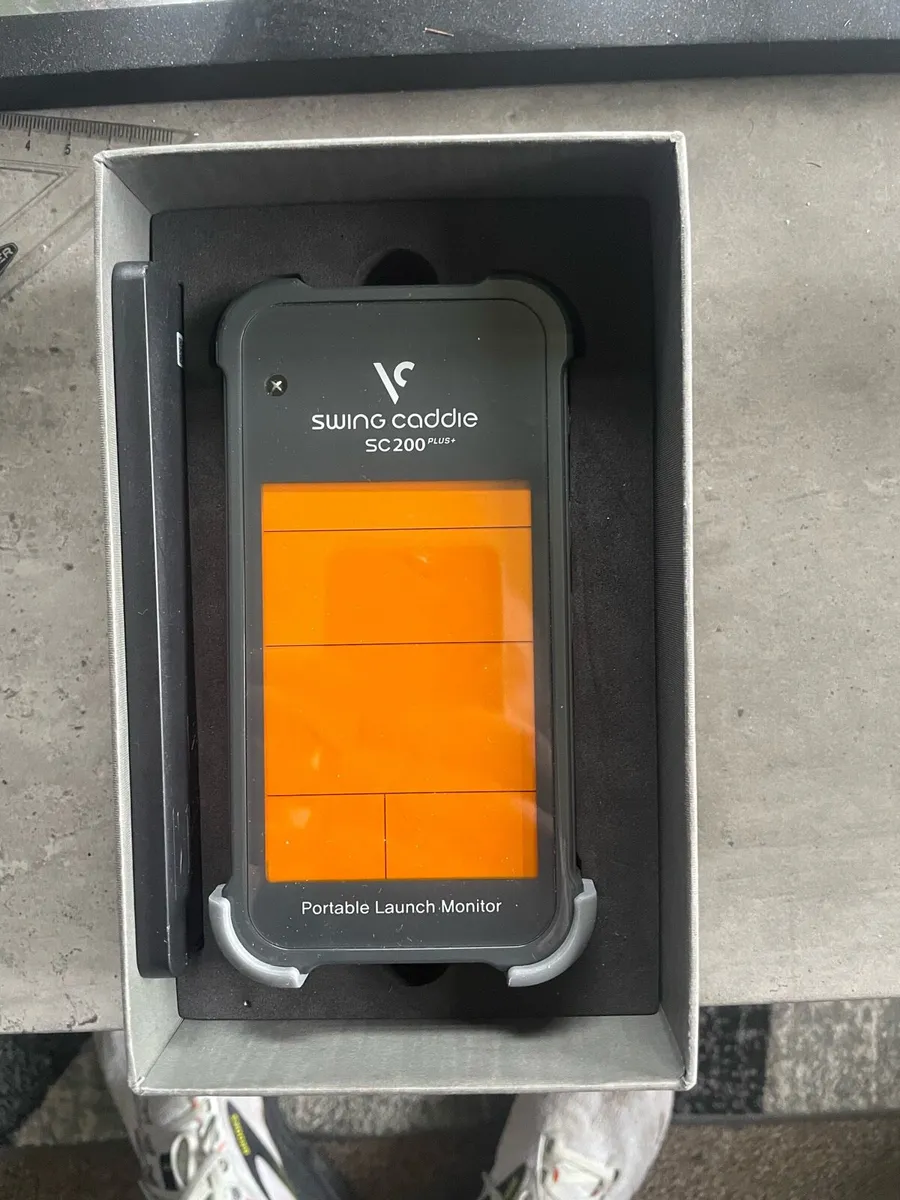 Swing Caddie SC200 Launch Monitor - Image 2