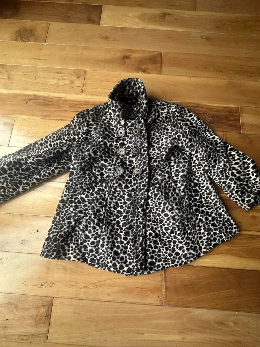 Girls coat - Image 2