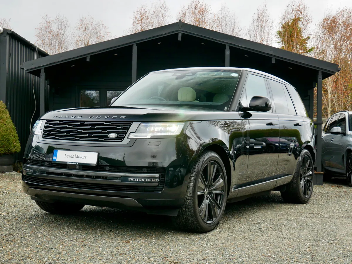 2023 Range Rover SE P440e - Image 3