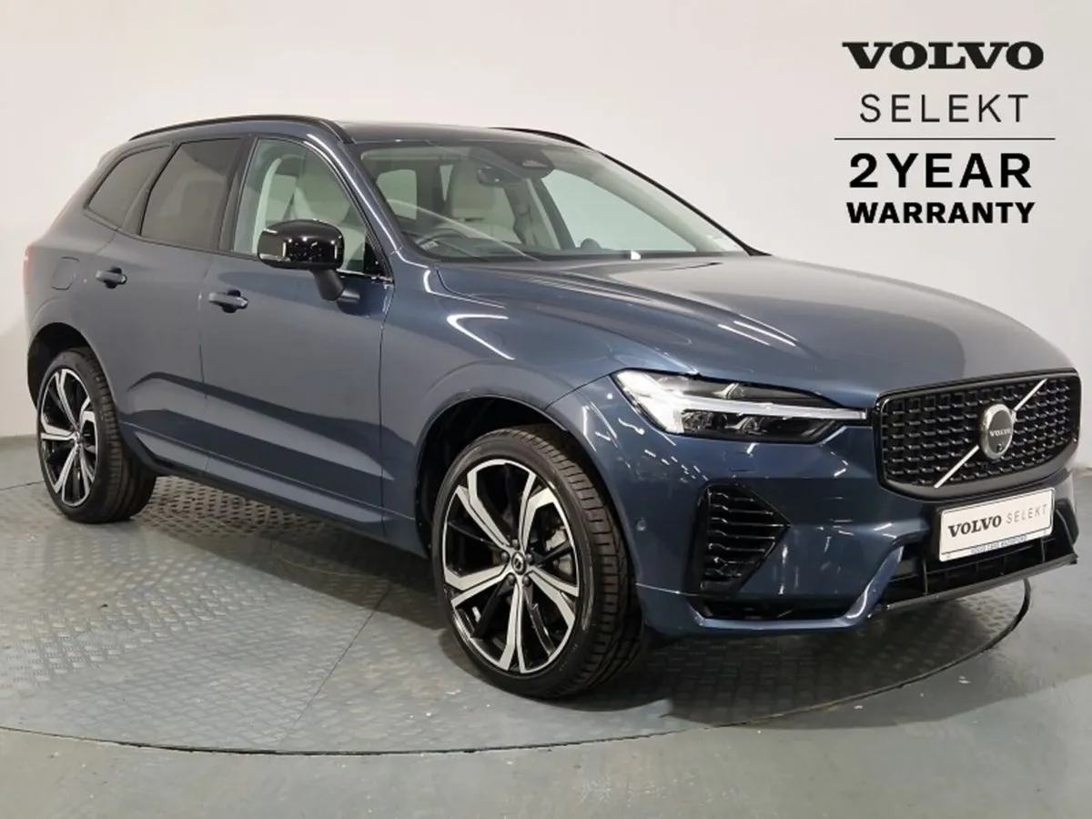 Volvo XC60 PHEV Ultra Dark - Image 1