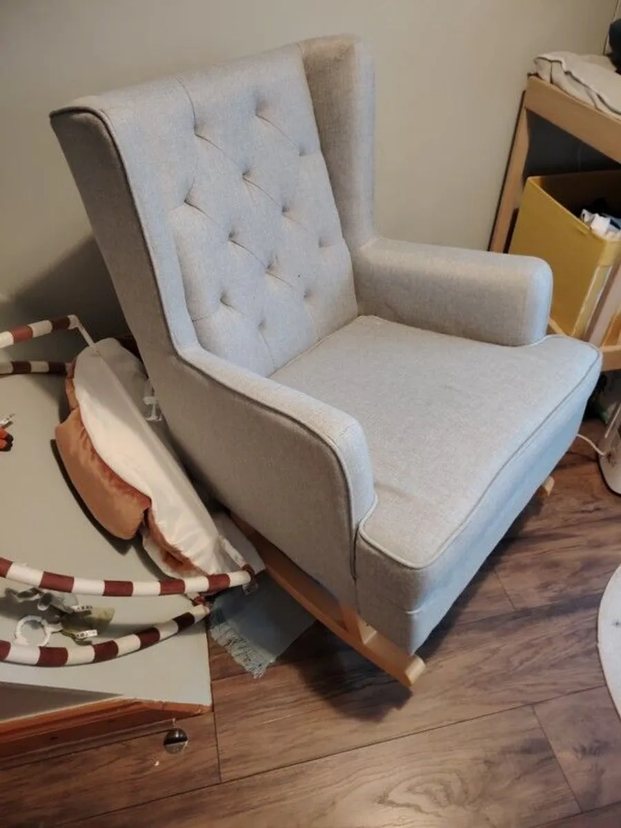 Rocking/Nursing chair - Image 3