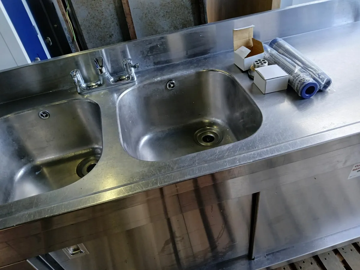 Staneless steel cabbinet double sink unit complete - Image 1