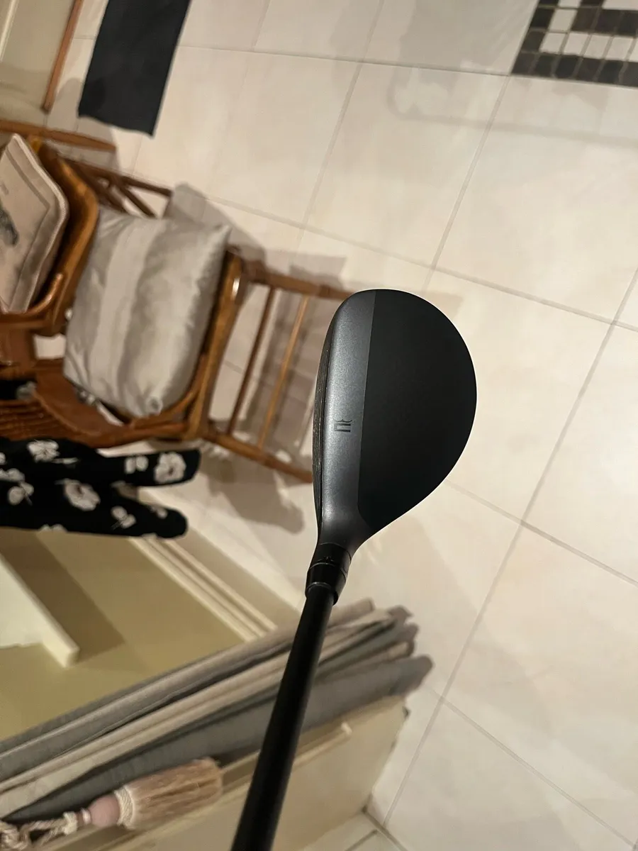 Cobra King Tec Hybrid X-Stiff - Image 1