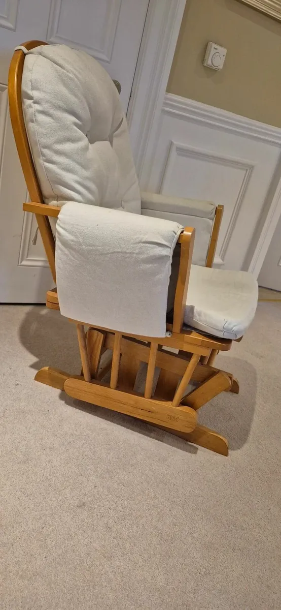 Nursery rocking chair - Image 2