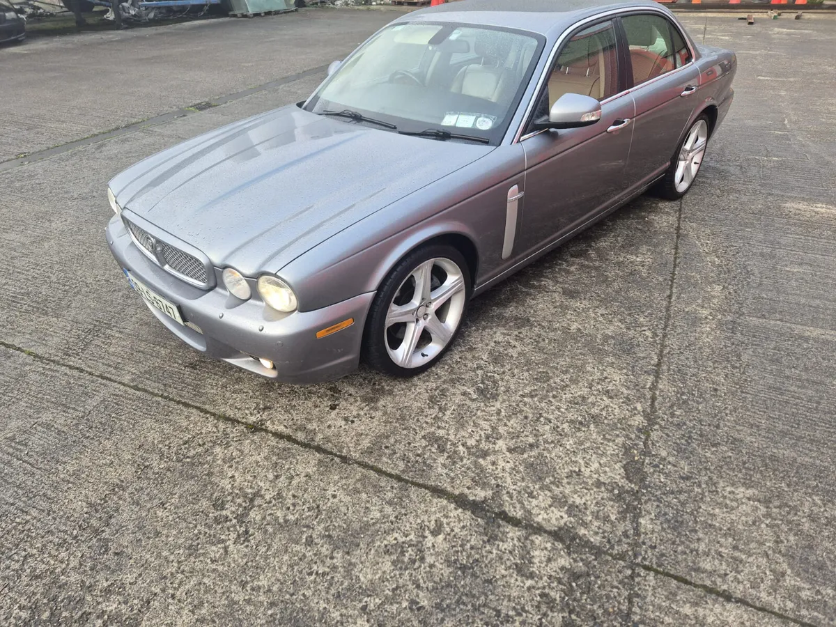 Jaguar XJ 2009 - Image 4