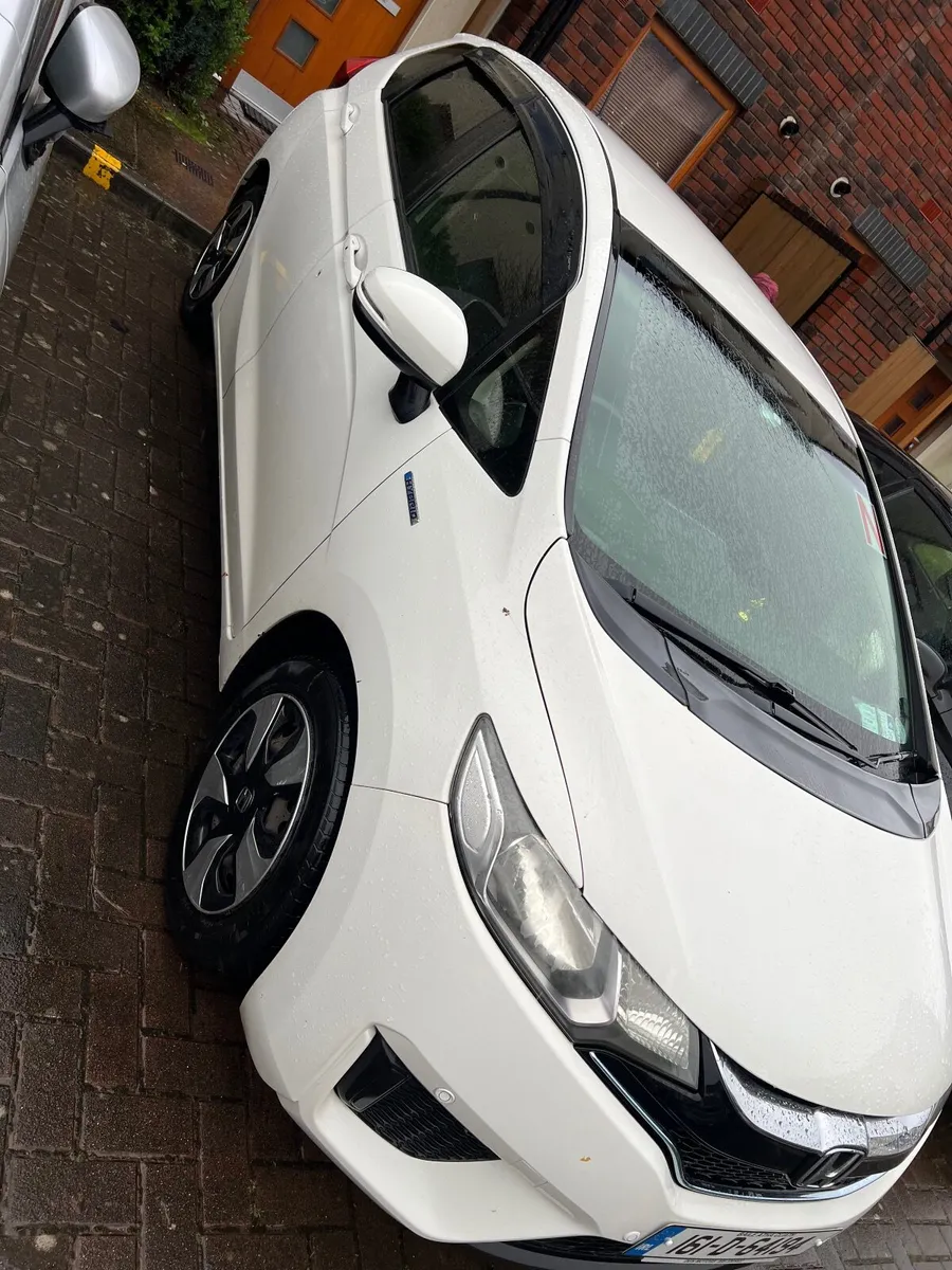 Honda Fit 2016 - Image 2