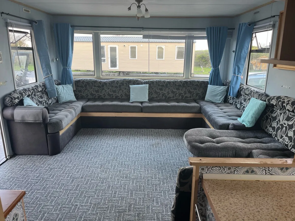 AVI Arizona 38x12 mobile home - Image 2