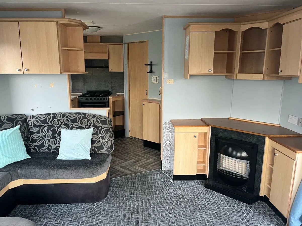 AVI Arizona 38x12 mobile home - Image 3