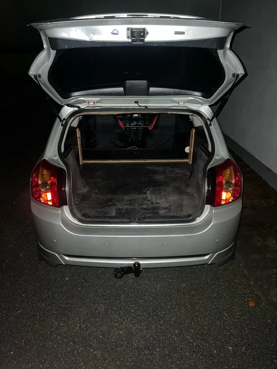 E12 Toyota Corolla van - Image 4