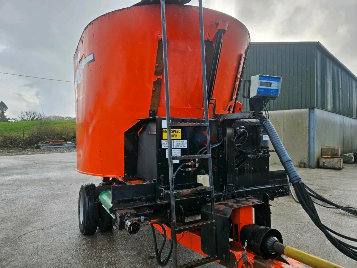 Abbey 1450 feeder - Image 2