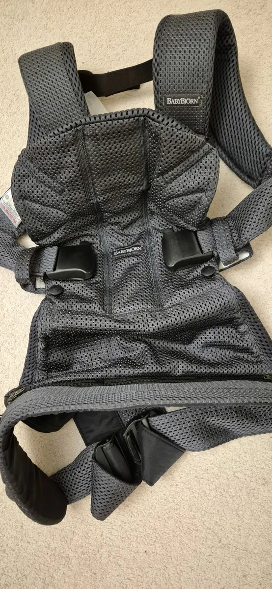Babybjorn sling - Image 1