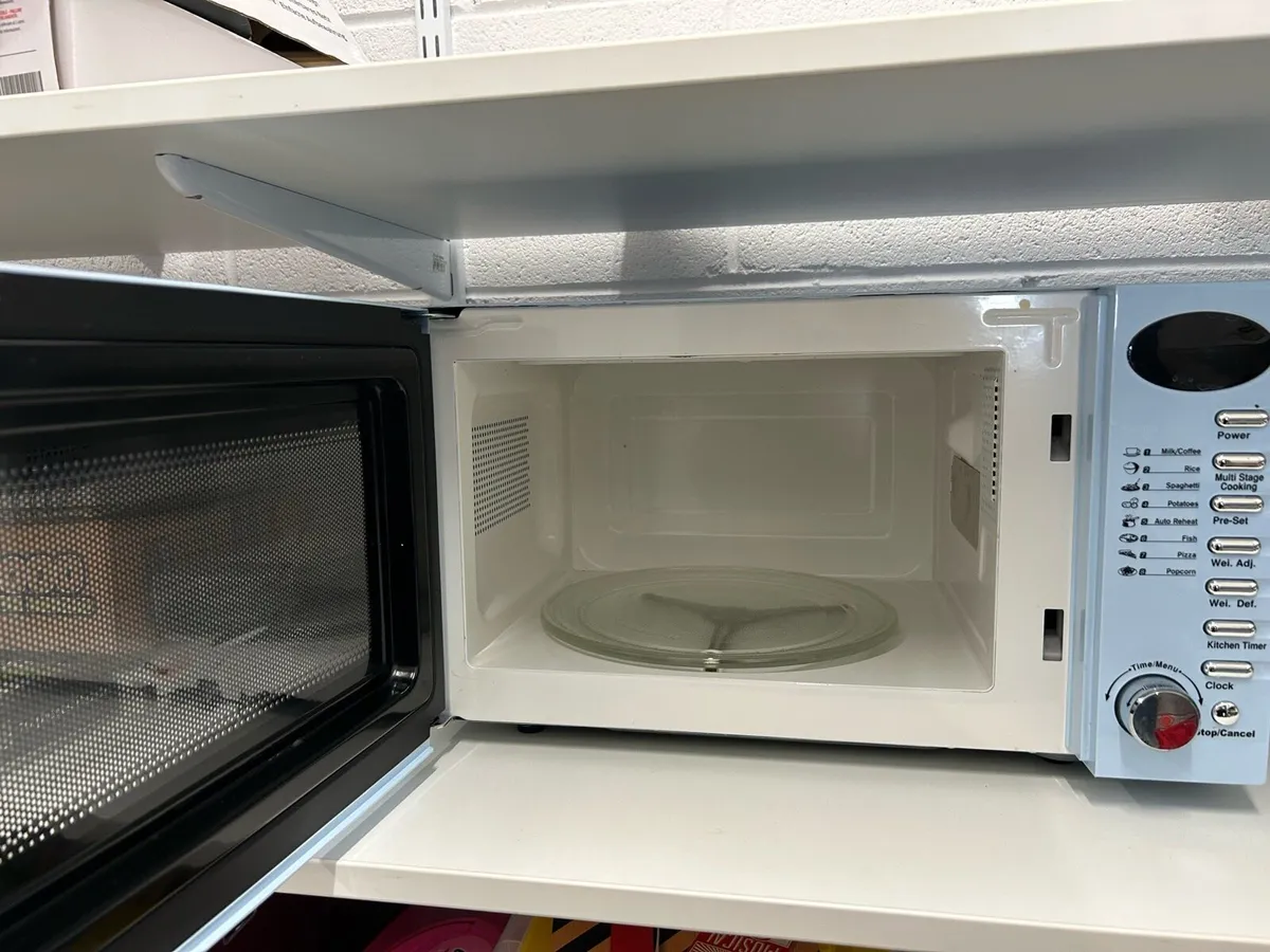 Microwave - Image 2