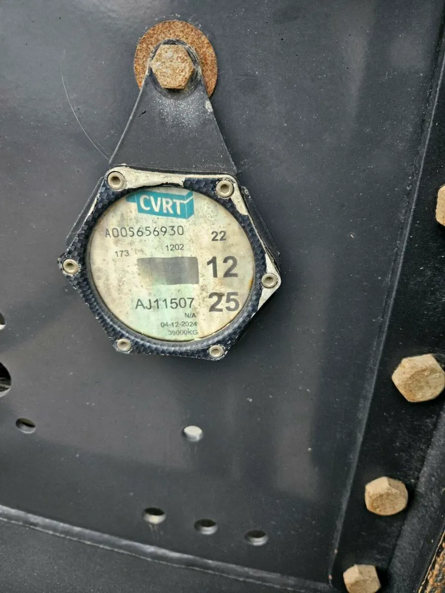 Schmitz Tipper Trailer - Image 3