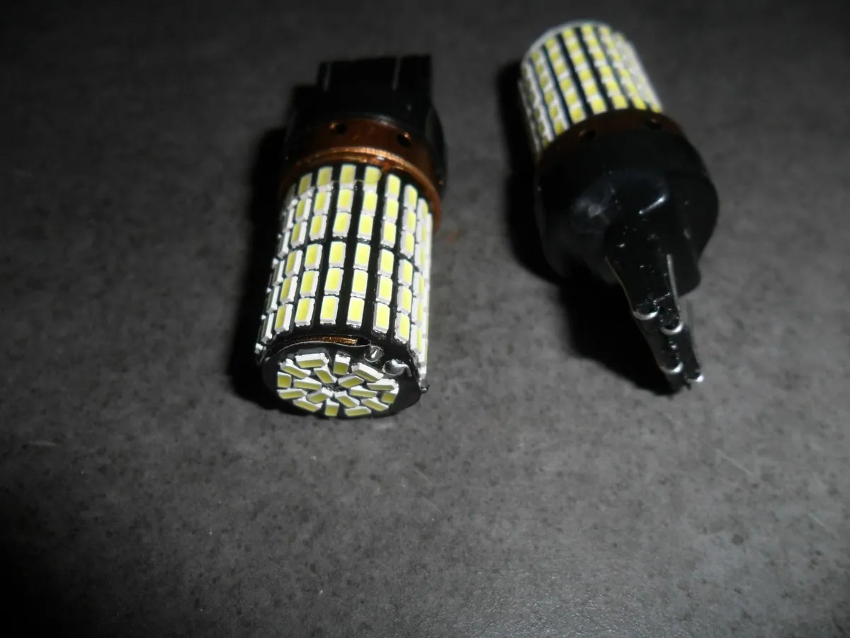 T20 day running light - Image 1