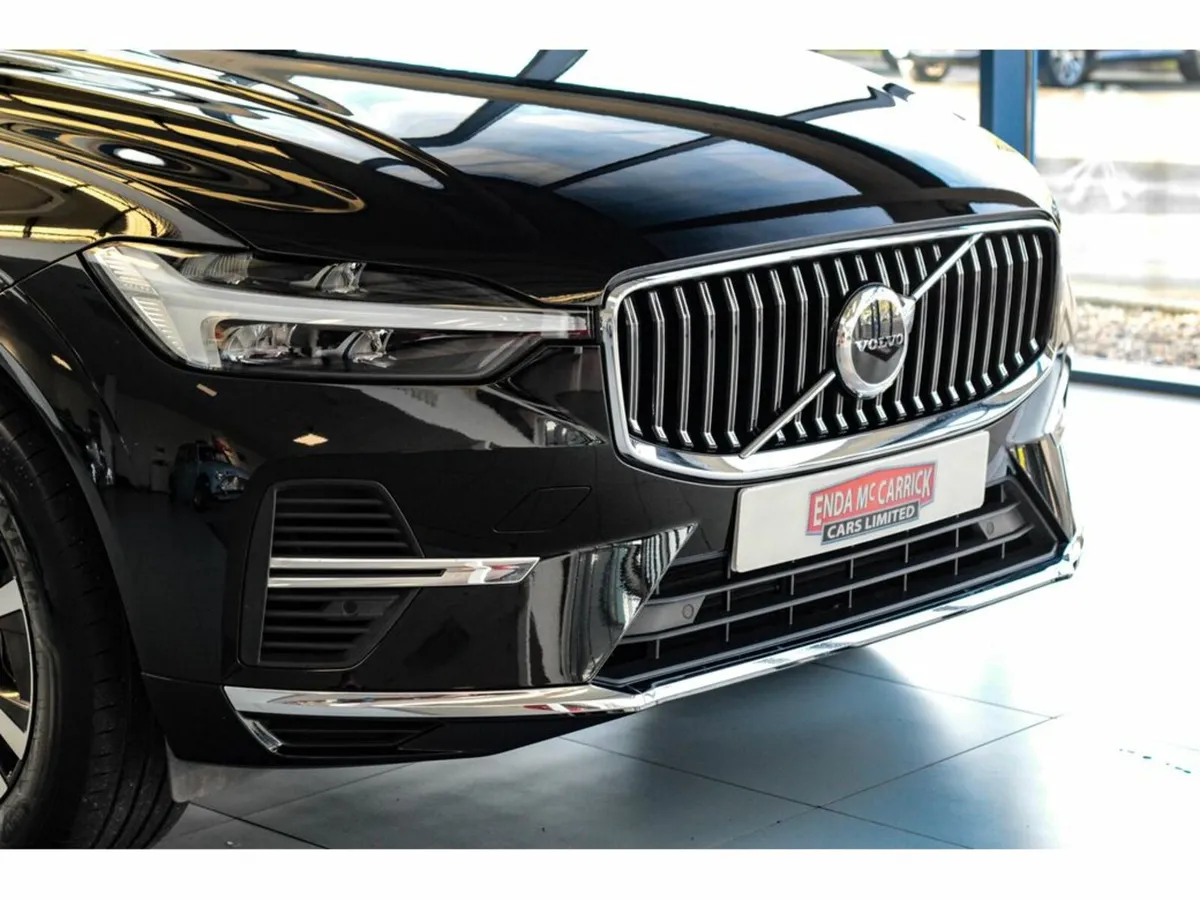 Volvo XC60 T6 INSCRIPTION EXPRESSION AWD SUNROOF - Image 4