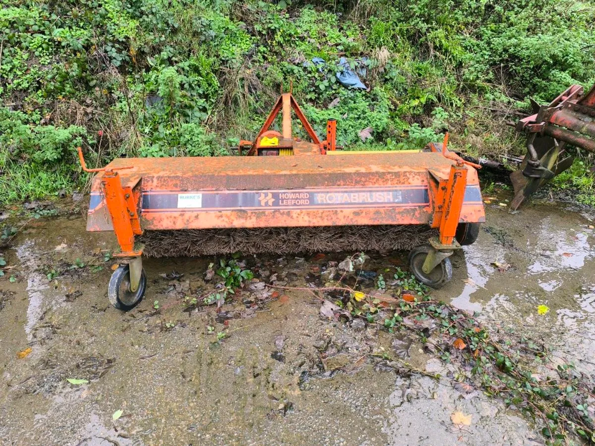 Road brush - Image 1