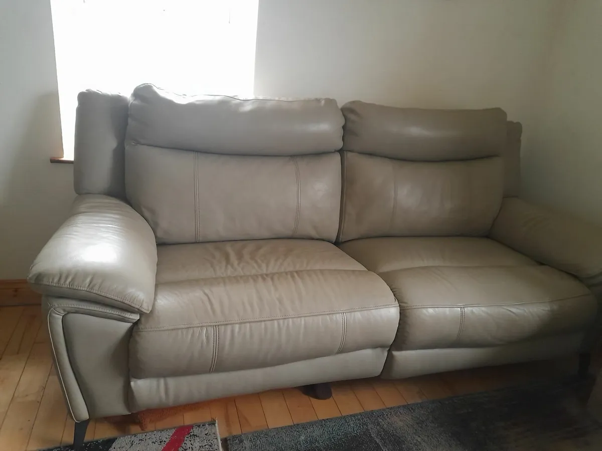 Sofa - Image 4