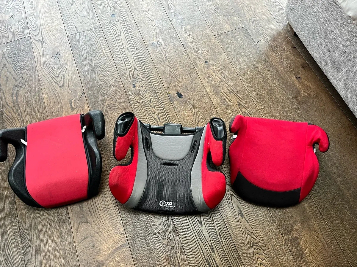 Child’s booster seats