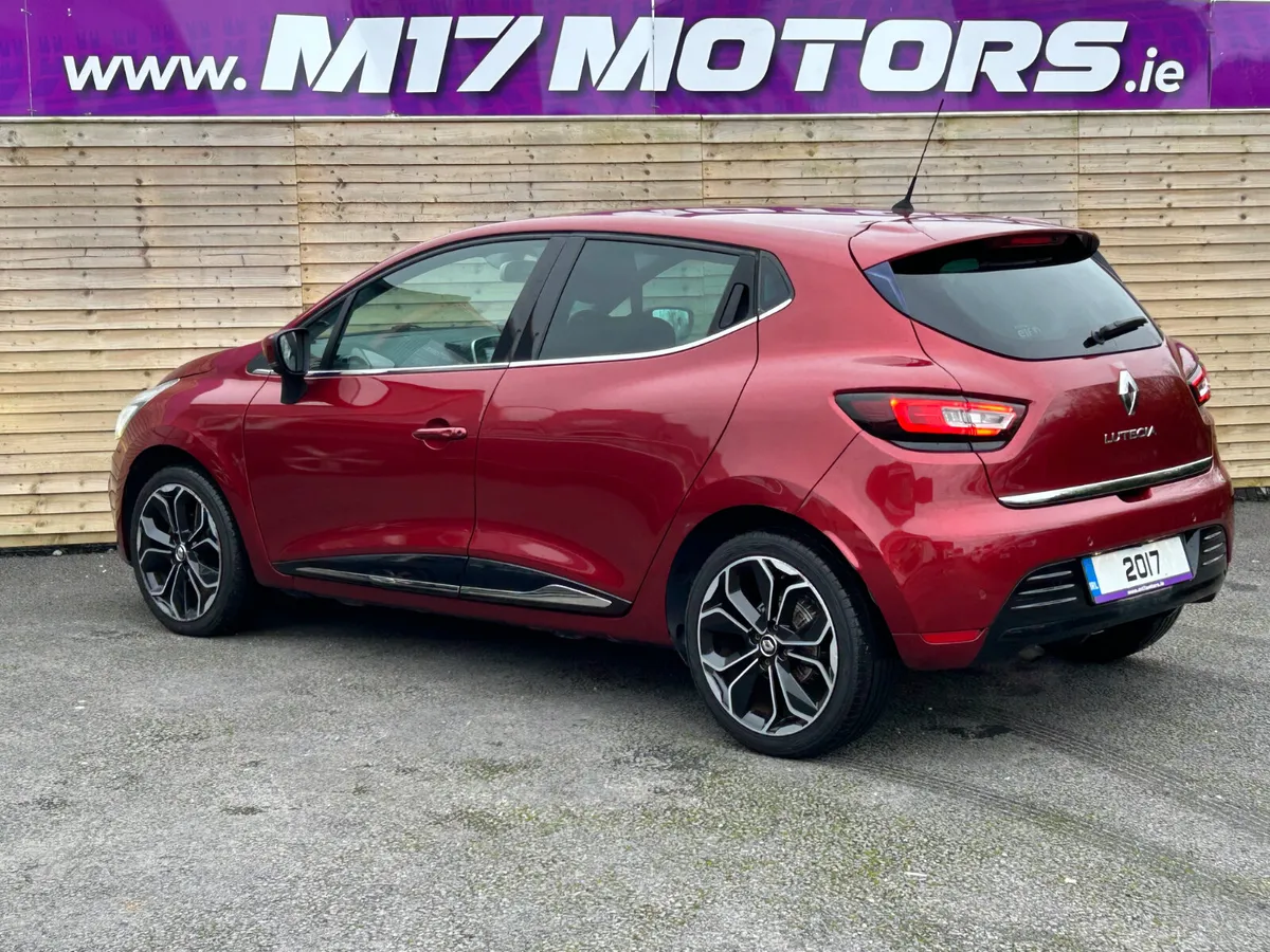 RENUALT CLIO! VERY LOW KMS - Image 3