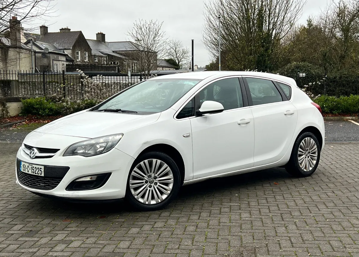 Opel Astra 2015 1.4 Petrol new nct 6/26 tax 7/26 - Image 2