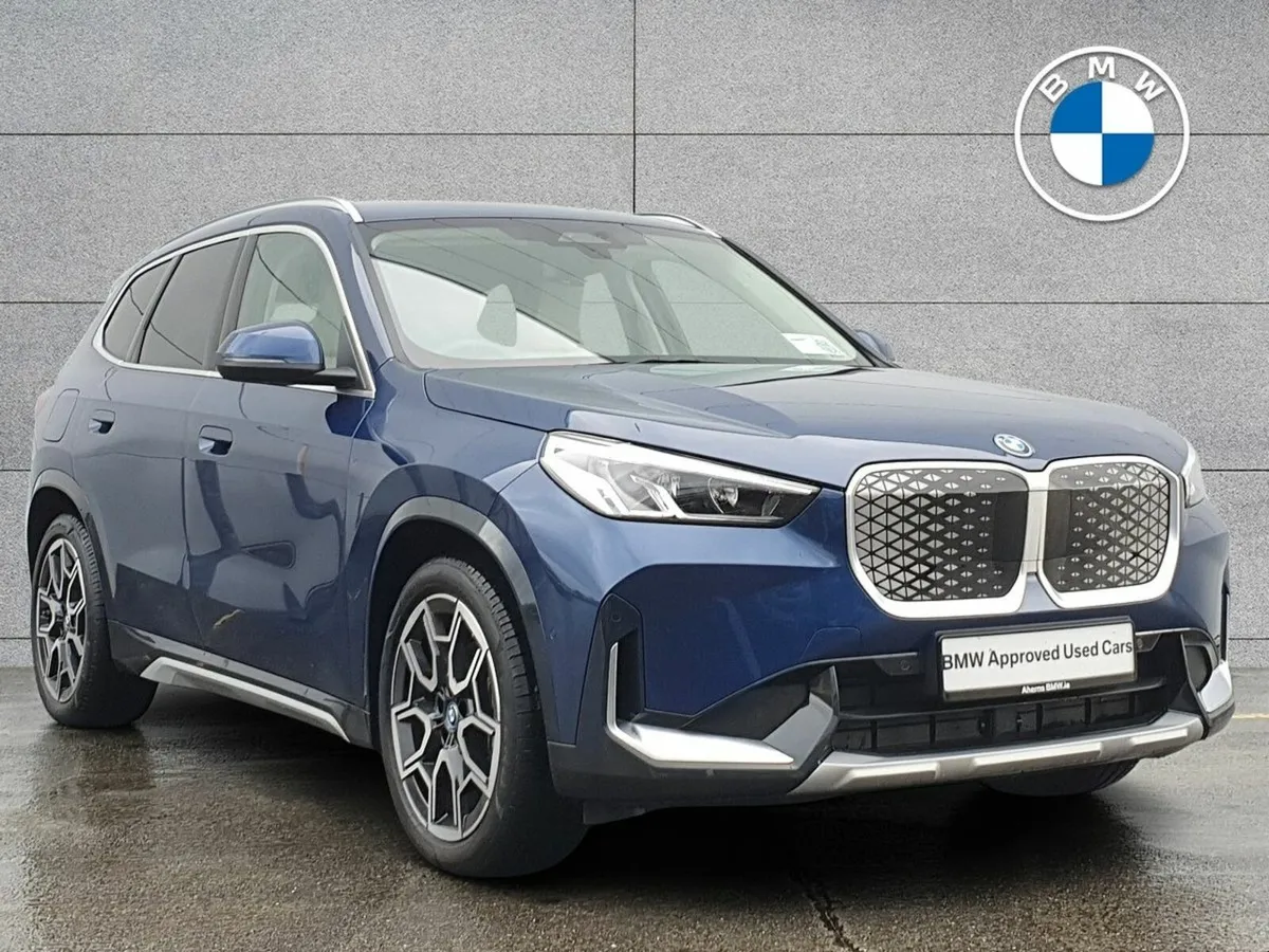 BMW iX1 eDrive20 xLine - Image 1