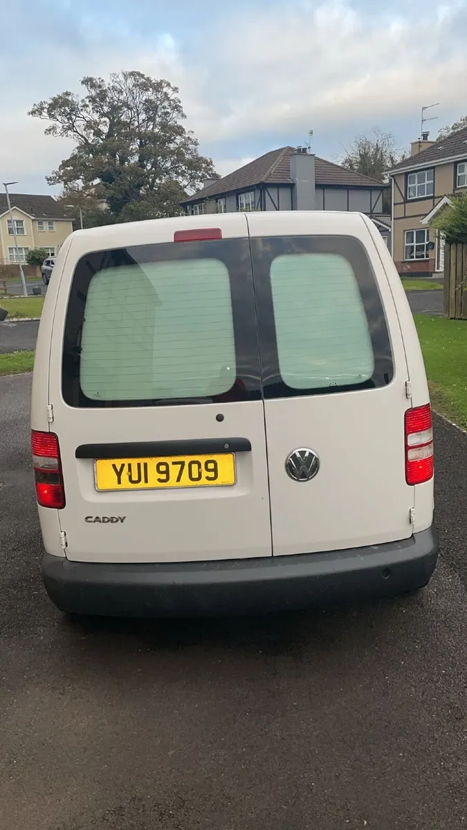 Volkswagen Caddy 2011 - Image 3